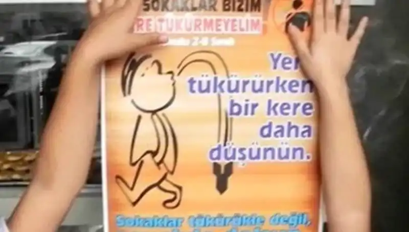 Yere Tükürdüğü İçin Aldığı Ceza Sosyal Medyayı Alevlendirdi