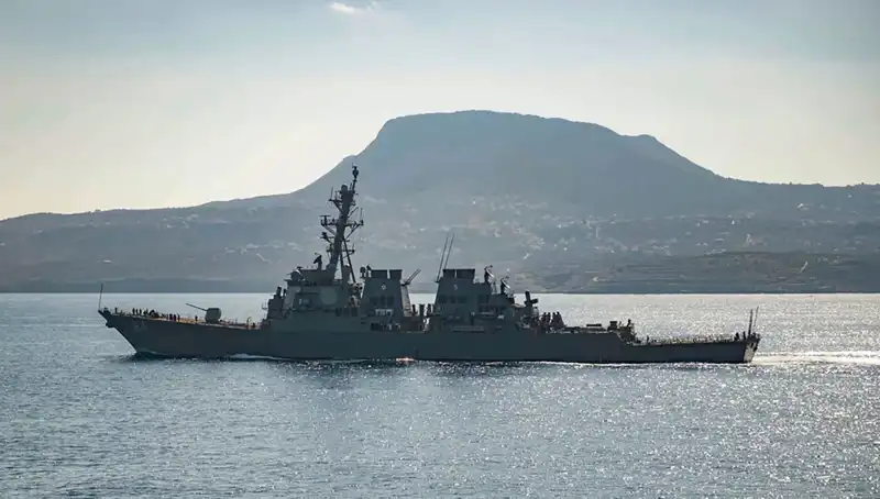 ABD'nin Yunanistan'daki Donanma Üssü: Stratejik Gelişmeler ve Güç Oyunları