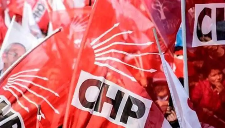 CHP'nin Ataşehir, Esenyurt ve Sarıyer İlçe Kongreleri İptal Edildi: Gözler Yeni Tarihlere Çevrildi