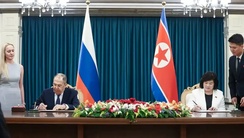 Rusya ve Kuzey Kore: Diplomasi Masasında Lavrov'un Kritik Temasları