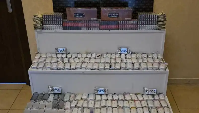 Gümrük Kaçağı Sigaralarda Şok Baskın: Yüzlerce Paket Ele Geçirildi!