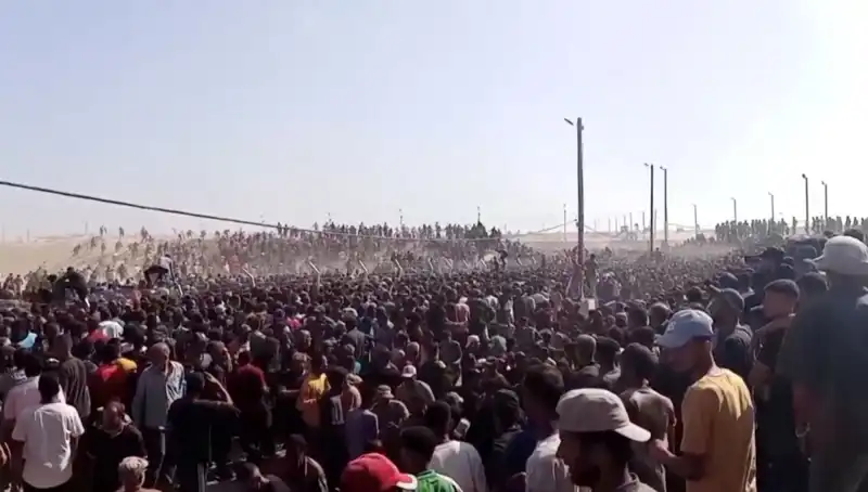 İsrail’in Gazze’deki Yardım Dağıtım Noktasına Saldırısı: 26 Ölü!