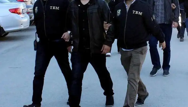 İstanbul’da Terör Operasyonu: 14 Kişi Gözaltına Alındı, Detaylar Hakkında Bilgi Edin!