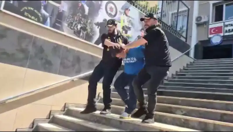 Ümraniye'de 600 Bin Liralık Gasp: Film Gibi Takiple Suçlular Yakalandı