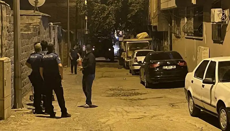 Polise Ateş Açan Şahıs, Bacaklarından Vurarak Yakalandı: Olayın Detayları!