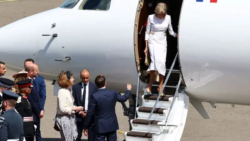 Macron Çiftinde Gözüken Kriz: Eşinin Sessizliği Dikkat Çekiyor
