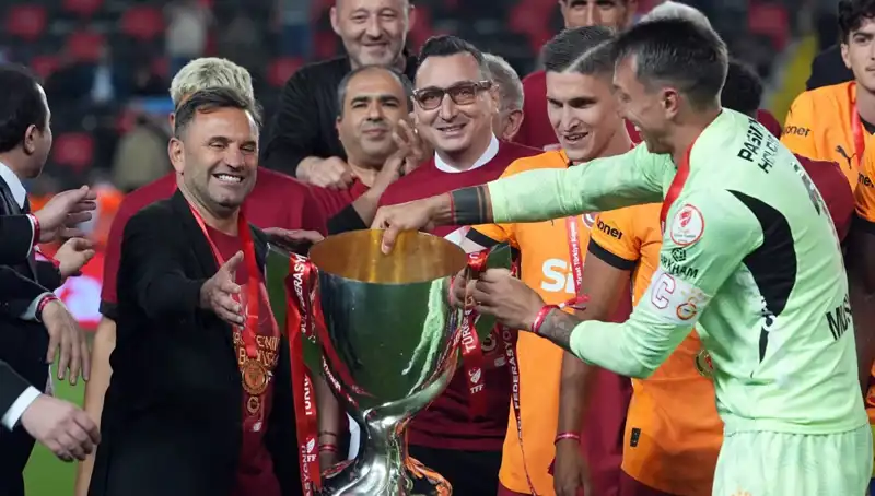 Okan Buruk'tan Galatasaray için Cesur Hedefler: Gelecek Sezonun Planları