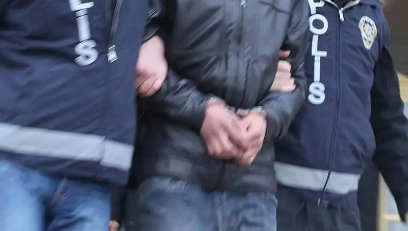 Erzincan'da Uyuşturucu Ticareti Yapan 5 Kişi Tutuklandı