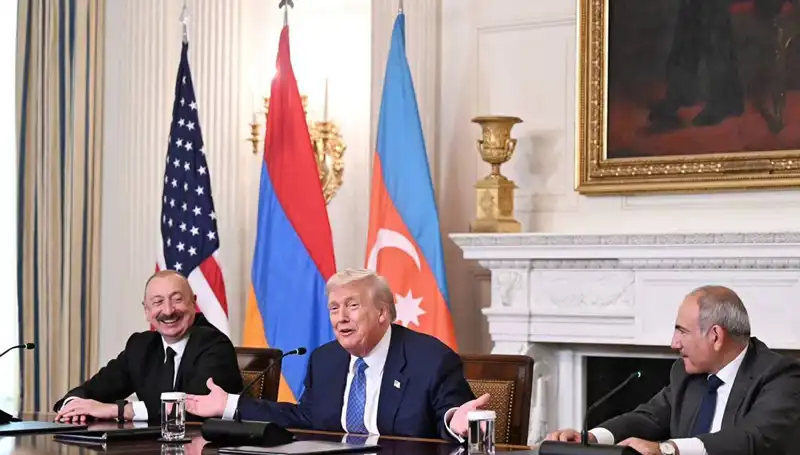 Aliyev'den Ermenistan'a 'Anayasa' Çağrısı: Kriz Zamanı Geldi mi?