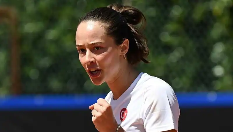 Milli Tenisçi Zeynep Sönmez Dünya Şampiyonası Finalinde Göz Doldurdu