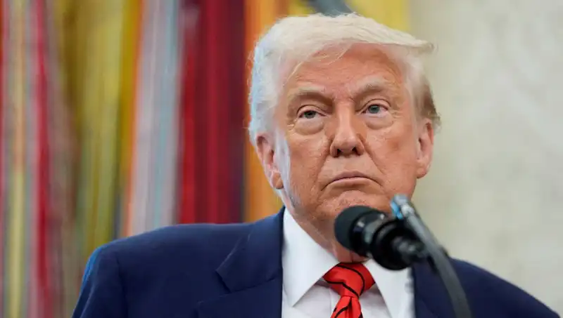 Trump'ın G7 Zirvesini Terketmesi: Beyaz Saray'da Acil Toplantı Yapıldı