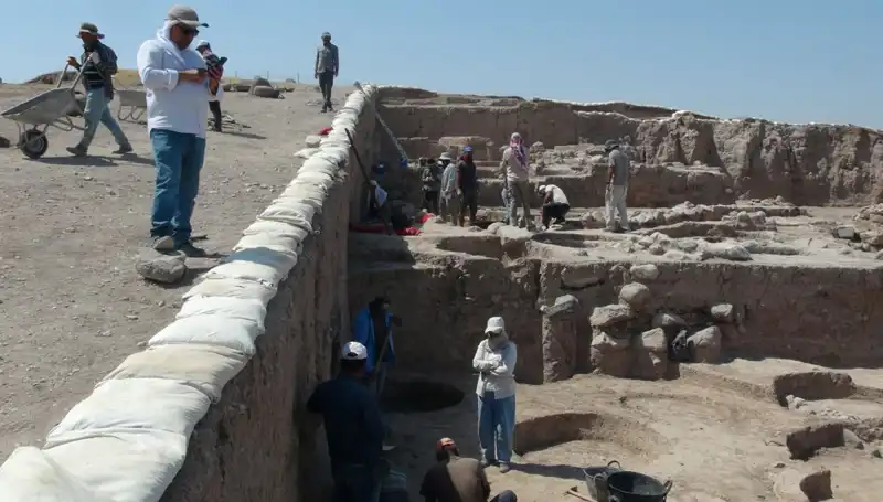Kilis’teki Oylum Höyük Kazıları: Sıcak Havalara Rağmen Eserler Gün Yüzüne Çıkıyor