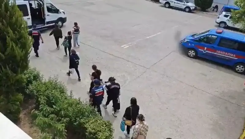 Tayland'da Kadınlara Çalışma İzni Vaadiyle Fuhuş Çeteleri