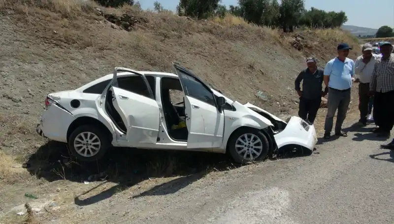Kilis'te Feci Kaza: Otomobiller Çarpıştı, Çok Sayıda Yaralı Var
