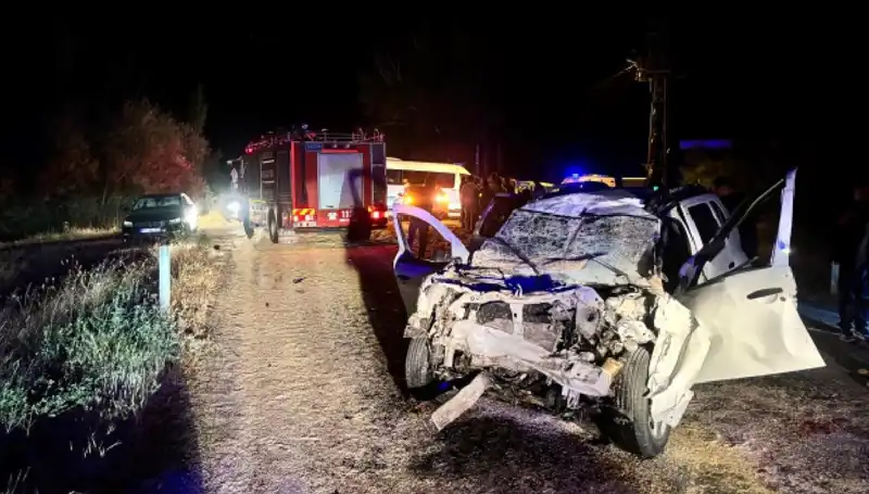 Ciple Traktör Çarpıştı: 5 Kişi Yaralandı, Olayın Sebebi Nedir?