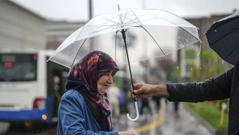 Yurt Genelinde Gök Gürültülü Sağanak Yağış Uyarısı: Hava Durumu Ne Olacak?