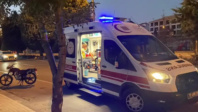 Şok Edici Kaza: Otomobil Motosikleti 70 Metre Sürükledi, Sürücü Kaçtı!