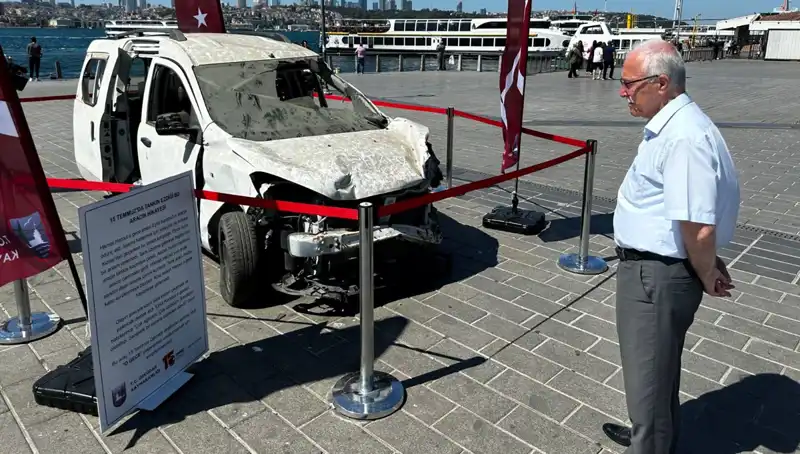 15 Temmuz'un Unutulmaz İzleri: Tankların Ezdiği Otomobiller Sergiyle Gün Yüzüne Çıkıyor