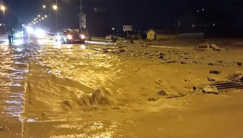 Konya ve Ankara'yı Vuran Sel Felaketi: Hayatlar ve Arazi Nasıl Etkilendi?