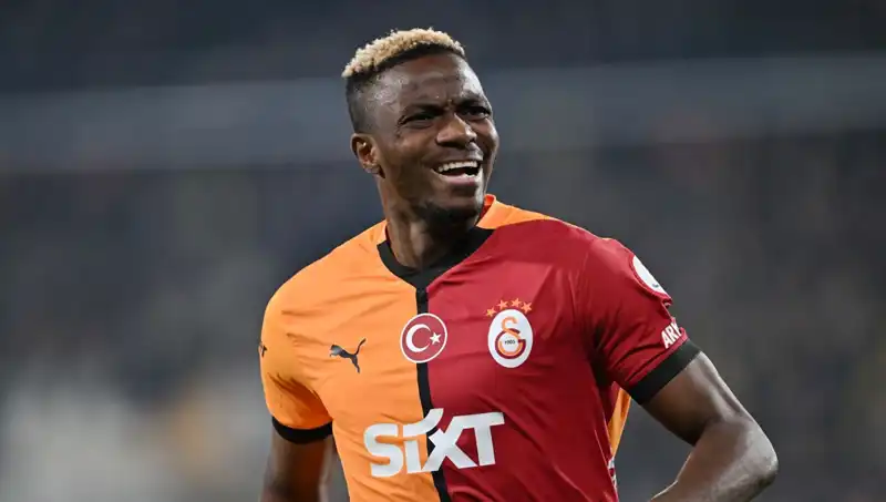 Osimhen İçin Sarsıcı İddia: Napoli ve Galatasaray'a Veda mı Edecek?