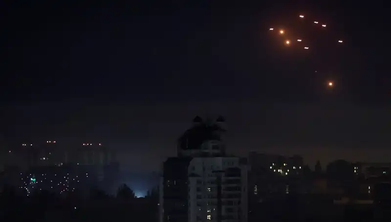 Rusya'nın Kiev'e Yönelik Hava Saldırıları, Sumi'de Tahliyeler Artıyor!