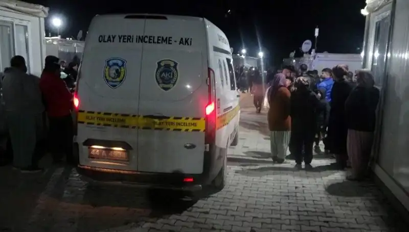 Kanlı Kavga: Husumetliler Arasında Silahlar Patladı!