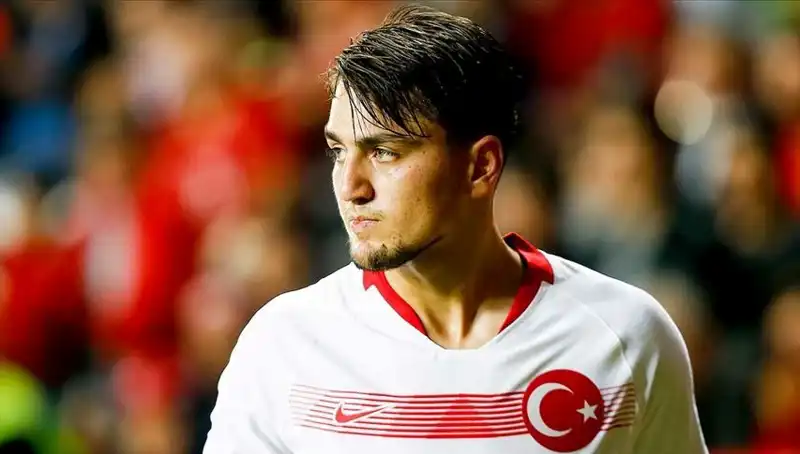 Beşiktaş, Milli Futbolcu İçin Yoğun Görüşmelere Başladı: Cevap Geldi!