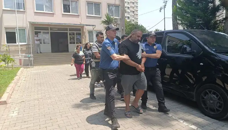 Adana'da Dolandırıcılık Çetesi Çökerildi: 4 Kişi Tutuklandı!