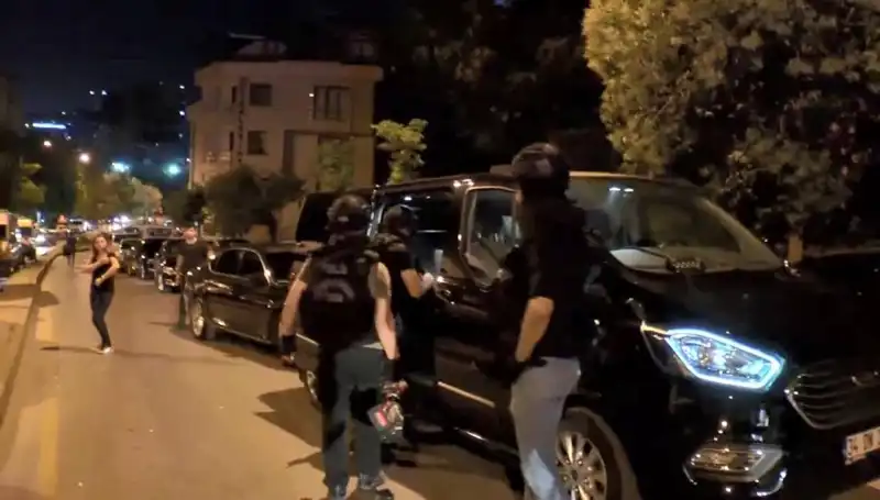Türkiye'de Şok Gelişme: Şehit Polisimizin Katiline Özel Bir Silah Geliştirildi
