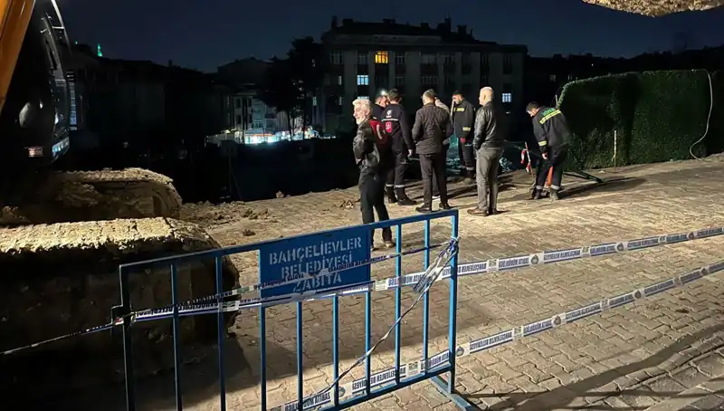 İstanbul'da İnşaat Çalışmasında Şoke Edici Yol Çökmesi: Olayın Ayrıntıları
