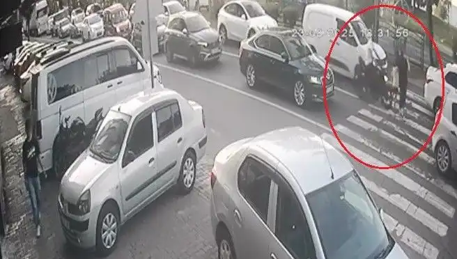 Motosiklet Yaya Geçidinde Korkutan Kaza: Detaylar Ortaya Çıktı