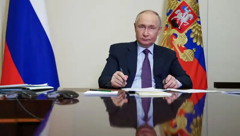 Putin, Esad’ı Suriye'den Gitmeye İkna Etmiyor: Gelecek Ne Olacak?